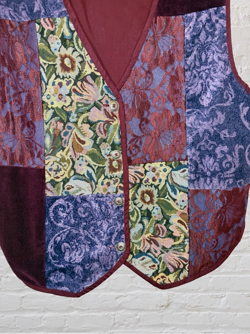 Vintage TanTrums Patchwork Tapestry Vest Burgundy Floral Dark Academia Size Med - Picture 3 of 6